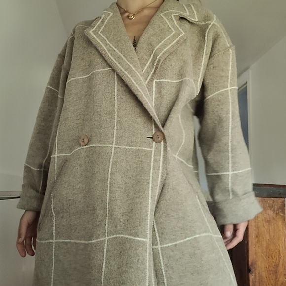 Linda Lundström Designer Coat - Picture 8 of 12